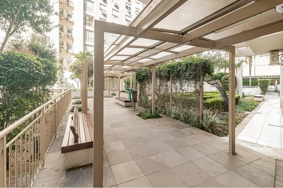 Apartamento com 3 quartos à venda, 74m2 em Passo da Areia, Porto Alegre - RS - imagem 6 Foto 6 de Apartamento com 3 quartos à venda, 74m2 em Passo da Areia, Porto Alegre - RS