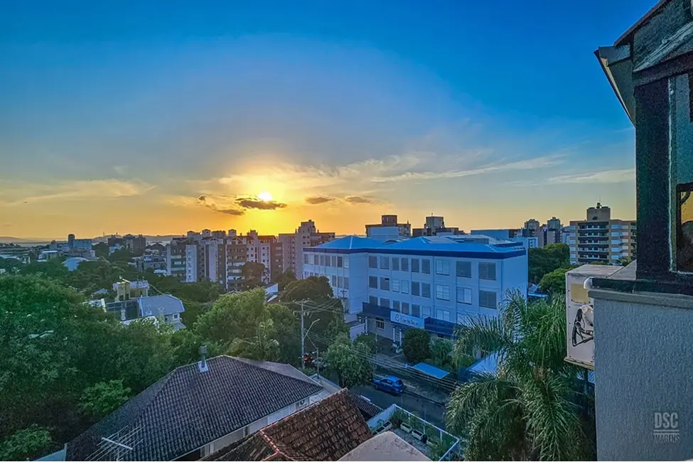 Cobertura com 3 quartos à venda, 169m2 em Tristeza, Porto Alegre - RS - imagem 1 Foto 1 de Cobertura com 3 quartos à venda, 169m2 em Tristeza, Porto Alegre - RS