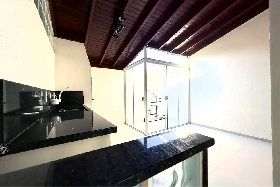 Casa com 3 quartos à venda, 73m2 em Sarandi, Porto Alegre - RS - imagem 4 Foto 4 de Casa com 3 quartos à venda, 73m2 em Sarandi, Porto Alegre - RS