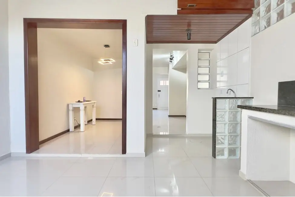 Casa com 3 quartos à venda, 73m2 em Sarandi, Porto Alegre - RS - imagem 5 Foto 5 de Casa com 3 quartos à venda, 73m2 em Sarandi, Porto Alegre - RS