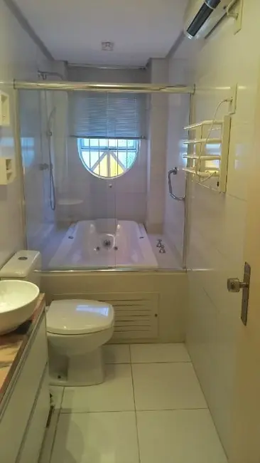 Foto 9 de Apartamento com 3 quartos à venda, 94m2 em Petrópolis, Porto Alegre - RS