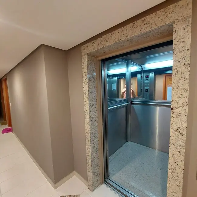 Foto 2 de Apartamento com 1 quarto à venda, 44m2 em Cidade Baixa, Porto Alegre - RS