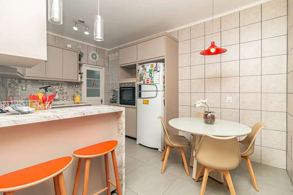 Apartamento com 3 quartos à venda, 106m2 em Petrópolis, Porto Alegre - RS - imagem 8 Foto 8 de Apartamento com 3 quartos à venda, 106m2 em Petrópolis, Porto Alegre - RS