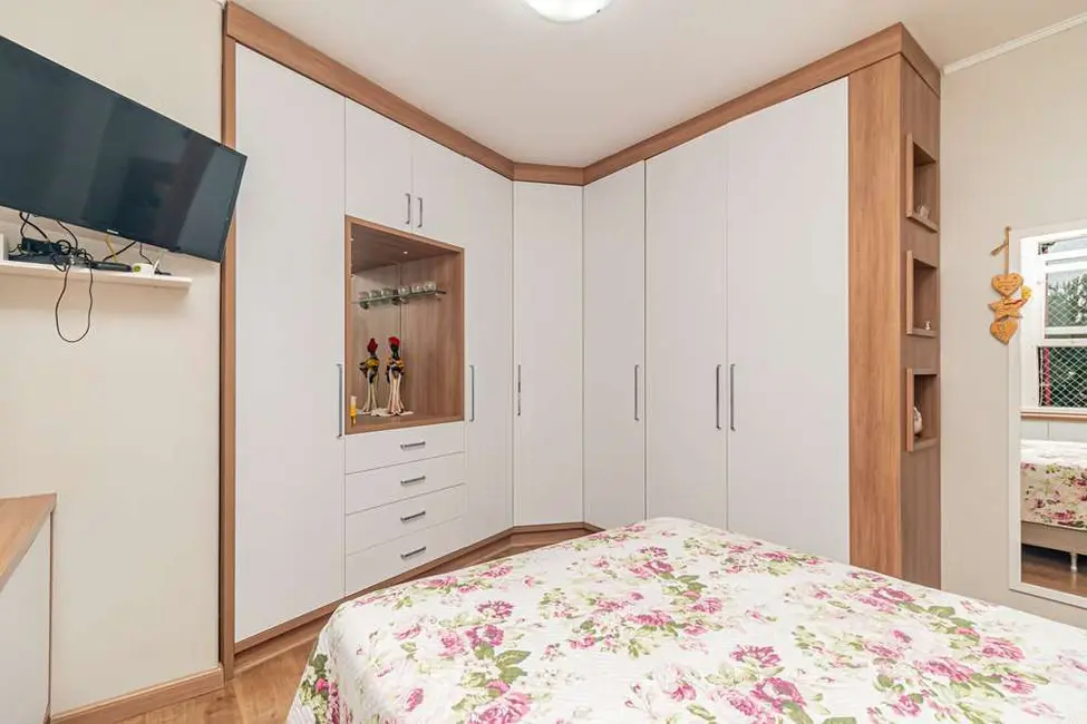 Apartamento com 3 quartos à venda, 106m2 em Petrópolis, Porto Alegre - RS - imagem 5 Foto 5 de Apartamento com 3 quartos à venda, 106m2 em Petrópolis, Porto Alegre - RS