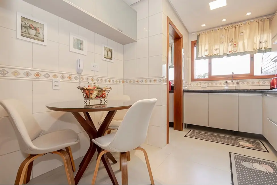 Foto 2 de Apartamento com 3 quartos à venda, 125m2 em Porto Alegre - RS