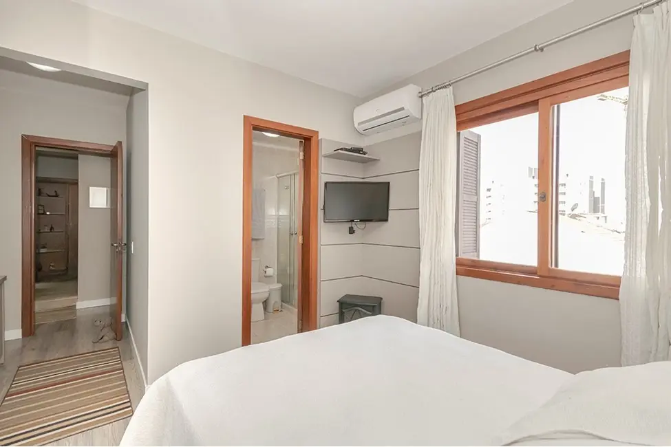 Foto 8 de Apartamento com 3 quartos à venda, 125m2 em Porto Alegre - RS