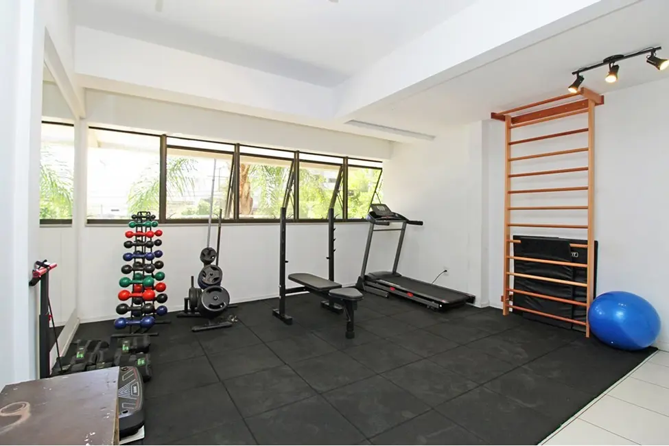 Apartamento com 2 quartos à venda, 70m2 em Menino Deus, Porto Alegre - RS - imagem 4 Foto 4 de Apartamento com 2 quartos à venda, 70m2 em Menino Deus, Porto Alegre - RS