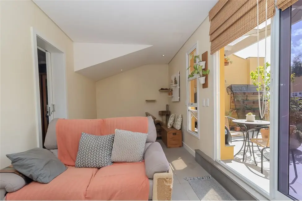 Casa de Condomínio com 3 quartos à venda, 116m2 em Medianeira, Porto Alegre - RS - imagem 7 Foto 7 de Casa de Condomínio com 3 quartos à venda, 116m2 em Medianeira, Porto Alegre - RS