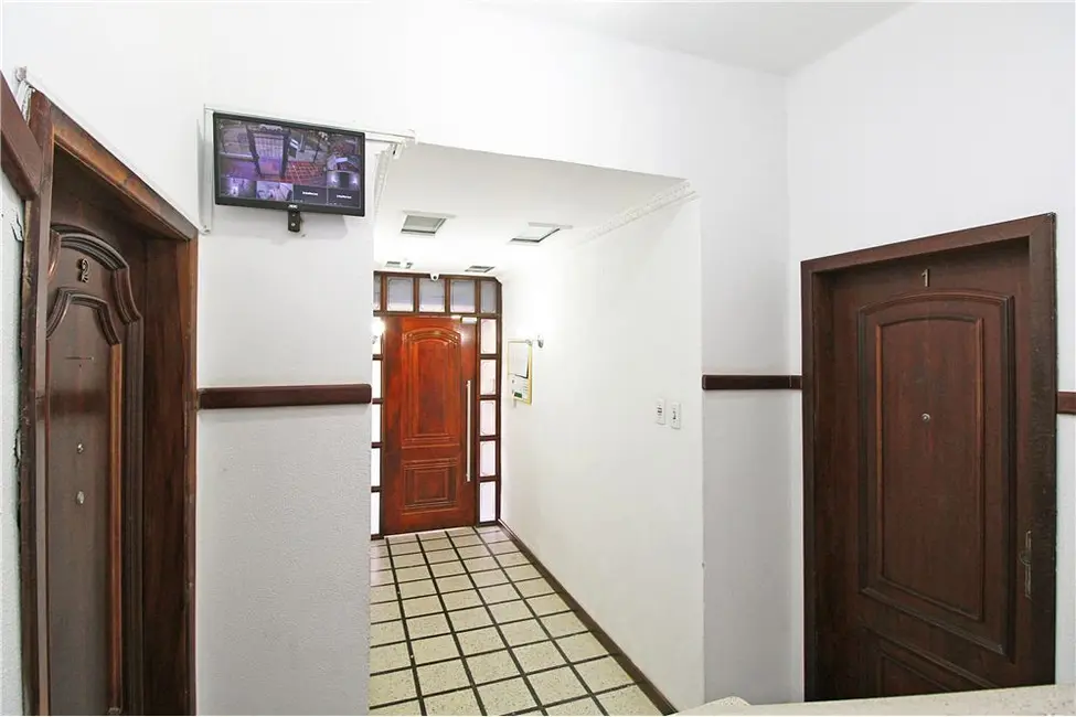 Foto 6 de Apartamento com 2 quartos à venda, 68m2 em Santo Antônio, Porto Alegre - RS