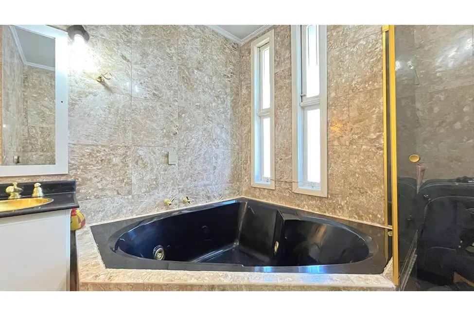 Casa com 3 quartos à venda, 229m2 em Ipanema, Porto Alegre - RS - imagem 7 Foto 7 de Casa com 3 quartos à venda, 229m2 em Ipanema, Porto Alegre - RS