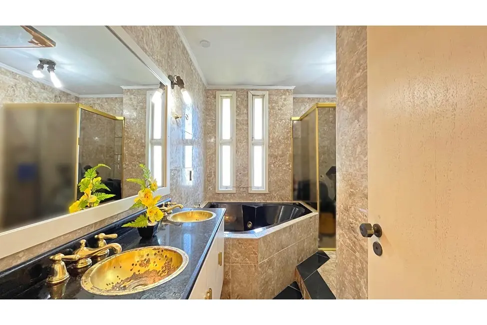 Casa com 3 quartos à venda, 229m2 em Ipanema, Porto Alegre - RS - imagem 6 Foto 6 de Casa com 3 quartos à venda, 229m2 em Ipanema, Porto Alegre - RS