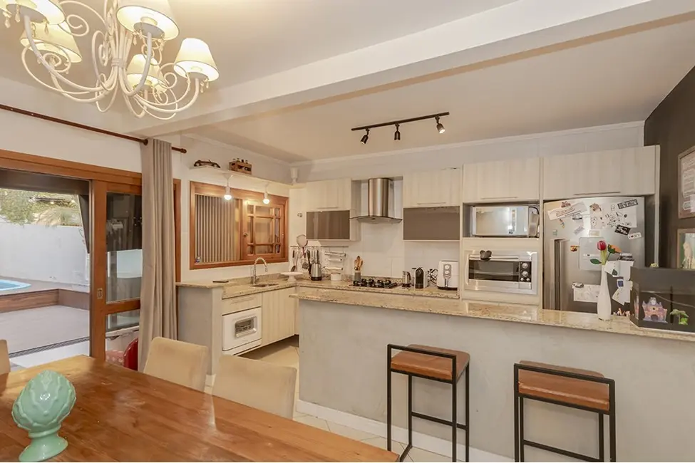 Casa com 3 quartos à venda, 187m2 em Espírito Santo, Porto Alegre - RS - imagem 8 Foto 8 de Casa com 3 quartos à venda, 187m2 em Espírito Santo, Porto Alegre - RS