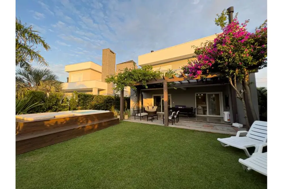 Foto 2 de Casa de Condomínio com 3 quartos à venda, 201m2 em Centro, Xangri-lá - RS