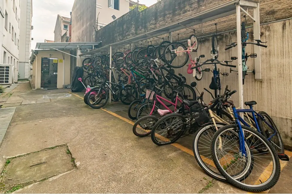 Apartamento com 2 quartos à venda, 45m2 em Rubem Berta, Porto Alegre - RS - imagem 5 Foto 5 de Apartamento com 2 quartos à venda, 45m2 em Rubem Berta, Porto Alegre - RS