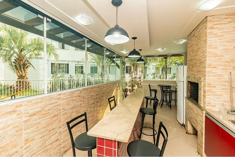 Apartamento com 2 quartos à venda, 45m2 em Rubem Berta, Porto Alegre - RS - imagem 9 Foto 9 de Apartamento com 2 quartos à venda, 45m2 em Rubem Berta, Porto Alegre - RS