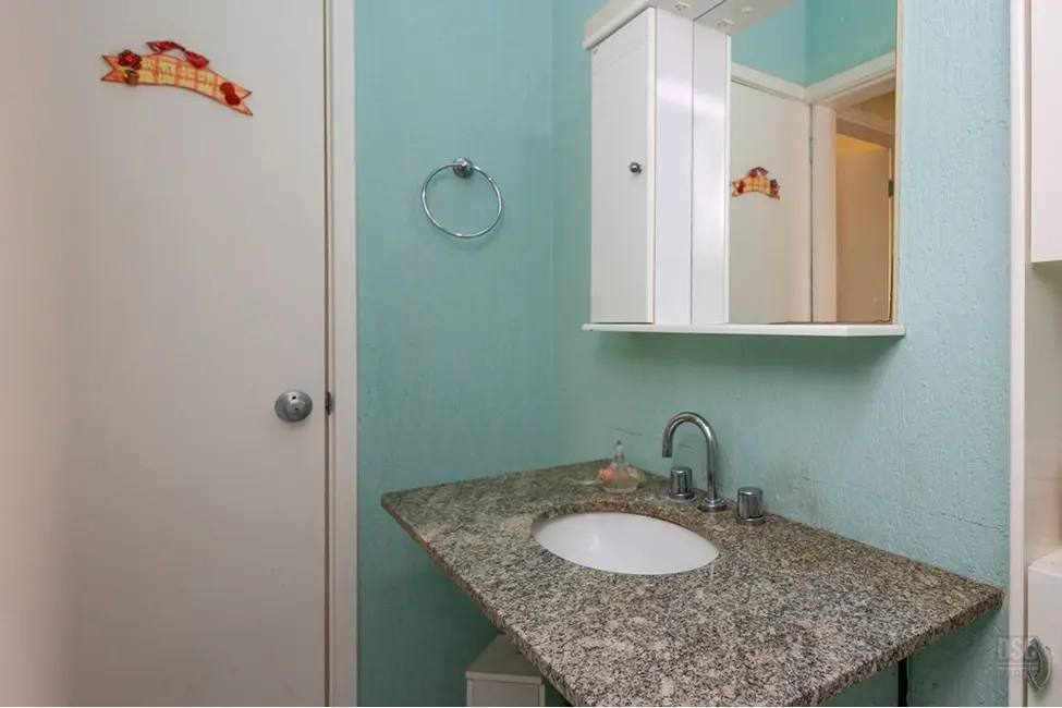 Casa de Condomínio com 3 quartos à venda, 80m2 em Cavalhada, Porto Alegre - RS - imagem 4 Foto 4 de Casa de Condomínio com 3 quartos à venda, 80m2 em Cavalhada, Porto Alegre - RS