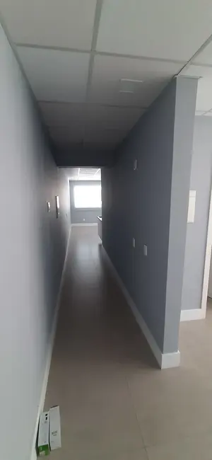 Sala Comercial à venda, 72m2 em Menino Deus, Porto Alegre - RS - imagem 3 Foto 3 de Sala Comercial à venda, 72m2 em Menino Deus, Porto Alegre - RS