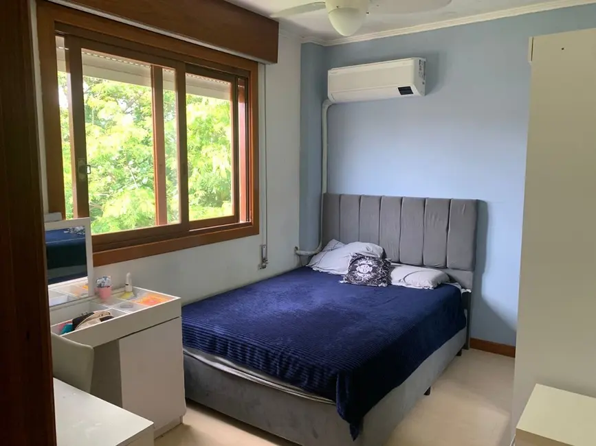 Apartamento com 2 quartos à venda, 55m2 em Passo da Areia, Porto Alegre - RS - imagem 9 Foto 9 de Apartamento com 2 quartos à venda, 55m2 em Passo da Areia, Porto Alegre - RS