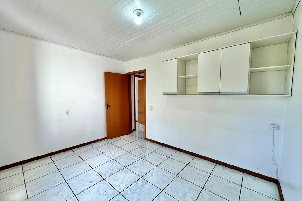 Casa com 5 quartos à venda, 292m2 em Igara, Canoas - RS - imagem 7 Foto 7 de Casa com 5 quartos à venda, 292m2 em Igara, Canoas - RS