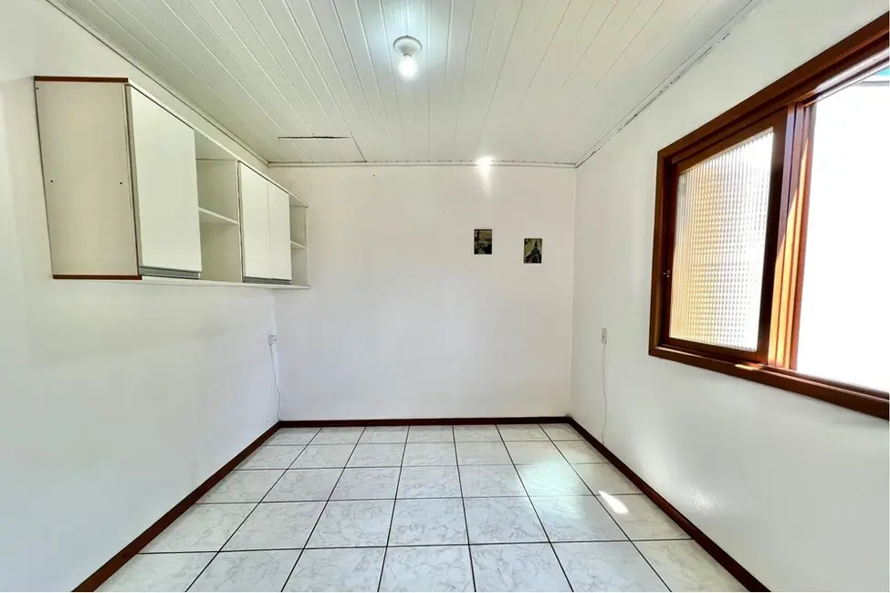 Casa com 5 quartos à venda, 292m2 em Igara, Canoas - RS - imagem 5 Foto 5 de Casa com 5 quartos à venda, 292m2 em Igara, Canoas - RS