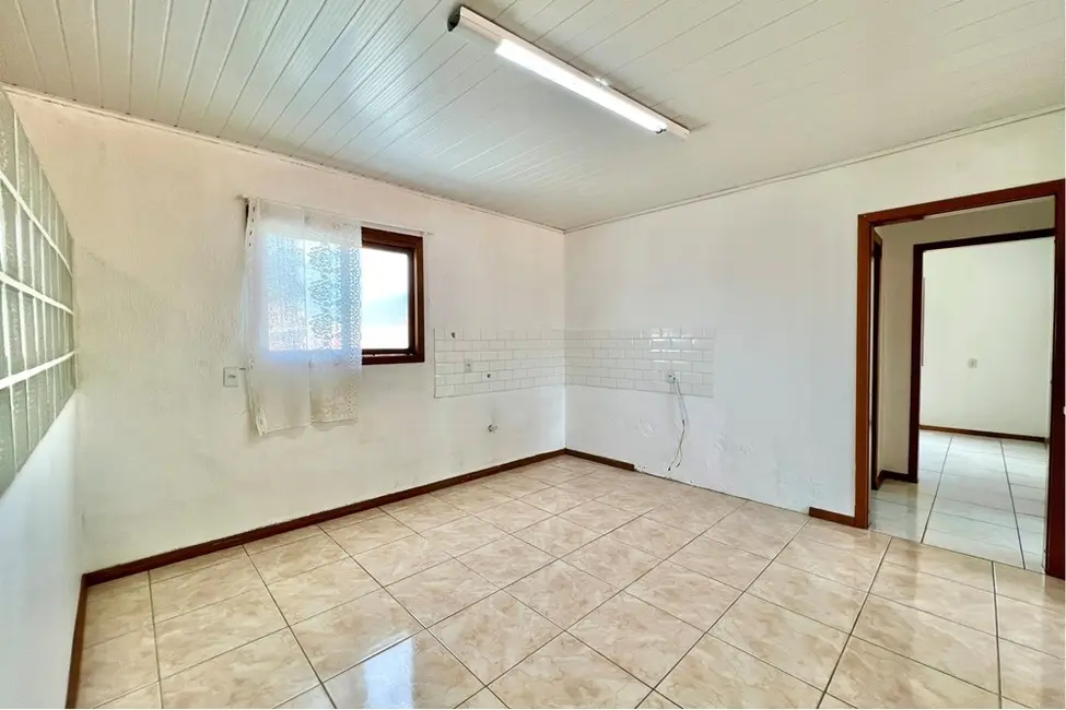 Foto 2 de Casa com 5 quartos à venda, 292m2 em Igara, Canoas - RS