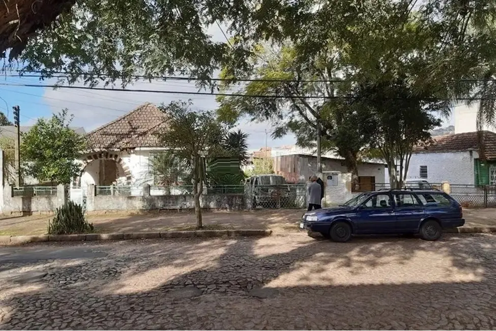 Foto 3 de Terreno / Lote à venda, 915m2 em Partenon, Porto Alegre - RS