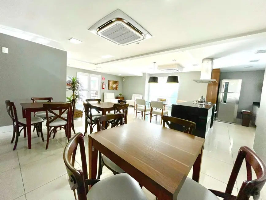 Foto 2 de Apartamento com 2 quartos à venda, 67m2 em Jardim Carvalho, Porto Alegre - RS