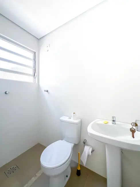 Apartamento com 4 quartos à venda, 226m2 em Moinhos de Vento, Porto Alegre - RS - imagem 4 Foto 4 de Apartamento com 4 quartos à venda, 226m2 em Moinhos de Vento, Porto Alegre - RS
