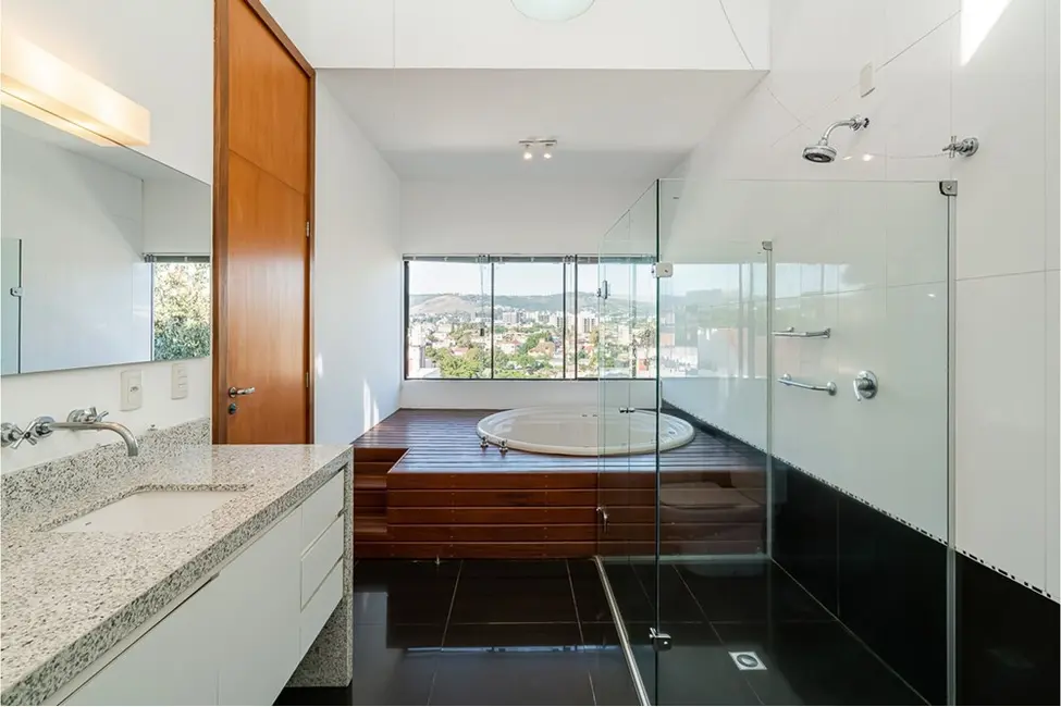 Foto 9 de Casa com 2 quartos à venda, 318m2 em Medianeira, Porto Alegre - RS