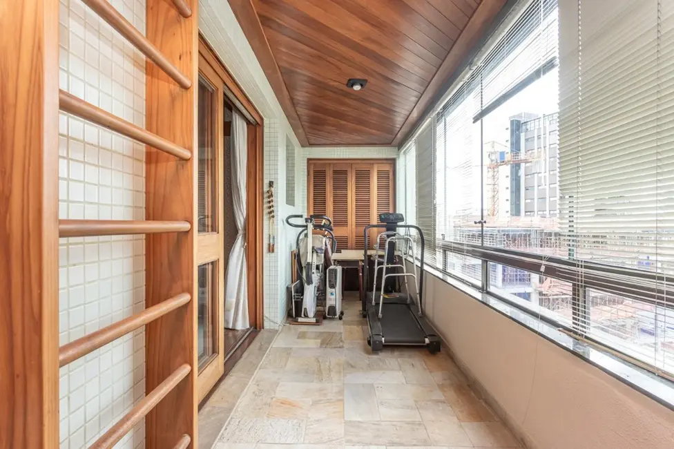 Foto 9 de Apartamento com 4 quartos à venda, 352m2 em Moinhos de Vento, Porto Alegre - RS