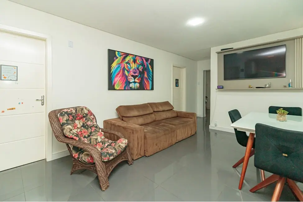 Foto 4 de Casa com 3 quartos à venda, 170m2 em Passo da Areia, Porto Alegre - RS