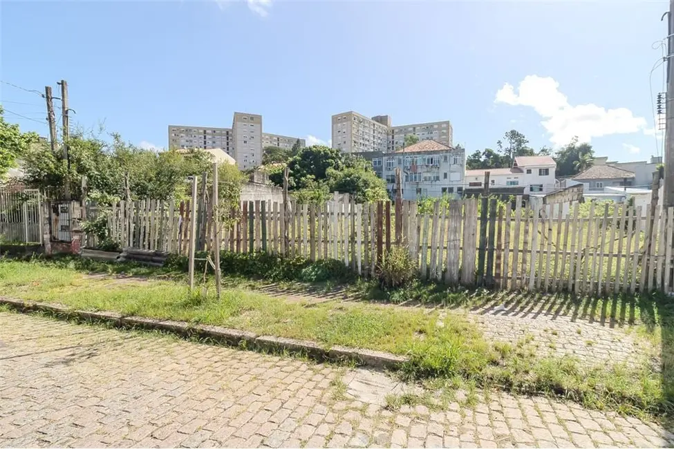 Terreno / Lote à venda, 1317m2 em Santo Antônio, Porto Alegre - RS - imagem 6 Foto 6 de Terreno / Lote à venda, 1317m2 em Santo Antônio, Porto Alegre - RS