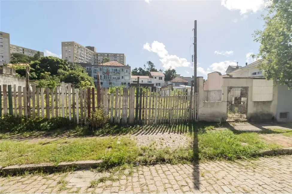 Terreno / Lote à venda, 1317m2 em Santo Antônio, Porto Alegre - RS - imagem 5 Foto 5 de Terreno / Lote à venda, 1317m2 em Santo Antônio, Porto Alegre - RS