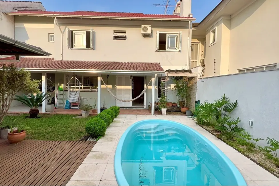 Casa com 4 quartos à venda, 243m2 em Canoas - RS - imagem 6 Foto 6 de Casa com 4 quartos à venda, 243m2 em Canoas - RS