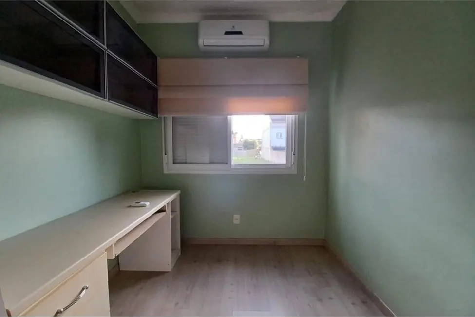 Casa com 3 quartos à venda, 143m2 em Canoas - RS - imagem 4 Foto 4 de Casa com 3 quartos à venda, 143m2 em Canoas - RS