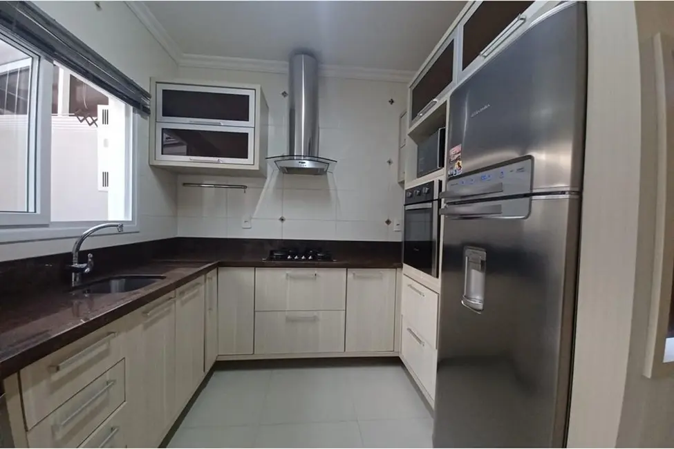 Foto 1 de Casa com 3 quartos à venda, 143m2 em Canoas - RS