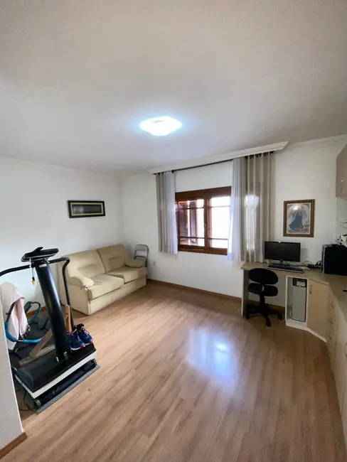 Foto 8 de Casa com 2 quartos à venda, 170m2 em Sarandi, Porto Alegre - RS