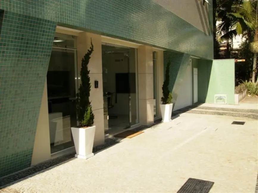 Foto 3 de Loja à venda, 72m2 em Centro, Balneario Camboriu - SC