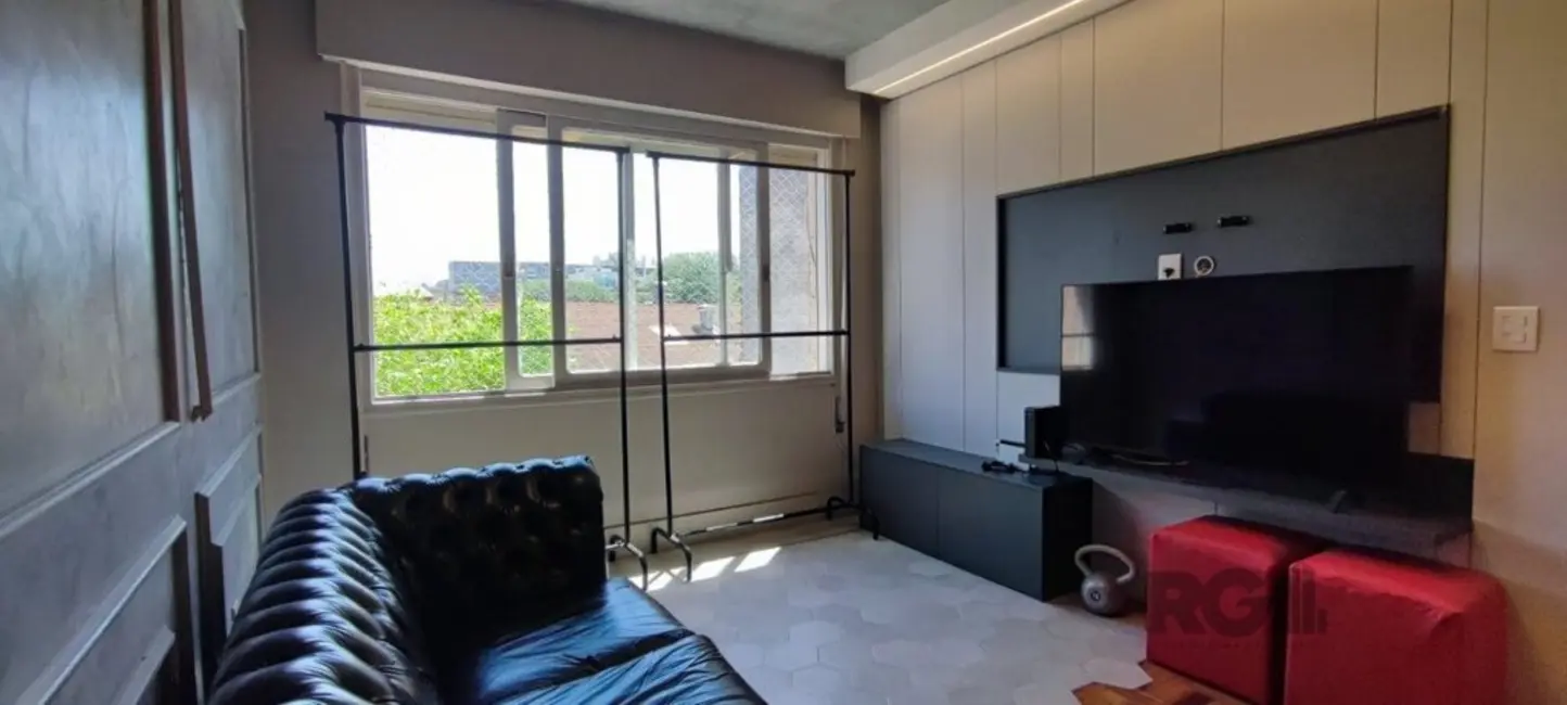 Apartamento com 1 quarto à venda, 44m2 em Menino Deus, Porto Alegre - RS - imagem 4 Foto 4 de Apartamento com 1 quarto à venda, 44m2 em Menino Deus, Porto Alegre - RS