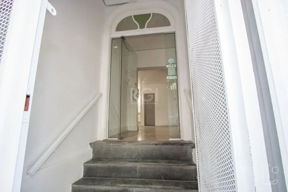 Prédio Inteiro à venda, 170m2 em Menino Deus, Porto Alegre - RS - imagem 1 Foto 1 de Prédio Inteiro à venda, 170m2 em Menino Deus, Porto Alegre - RS