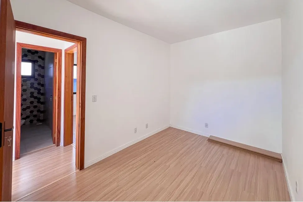 Foto 2 de Casa com 2 quartos à venda, 44m2 em São José, Canoas - RS