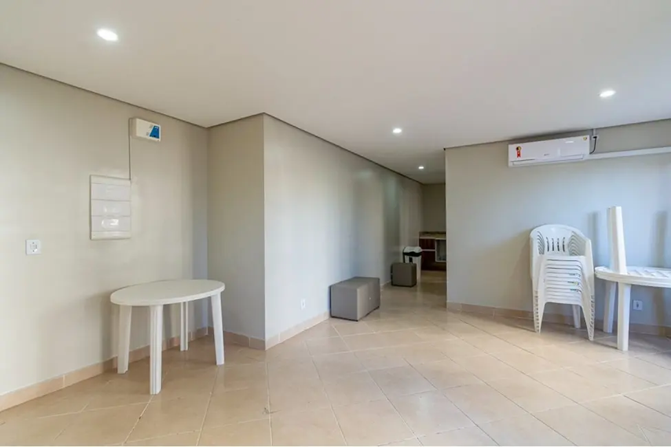 Apartamento com 3 quartos à venda, 57m2 em Igara, Canoas - RS - imagem 2 Foto 2 de Apartamento com 3 quartos à venda, 57m2 em Igara, Canoas - RS