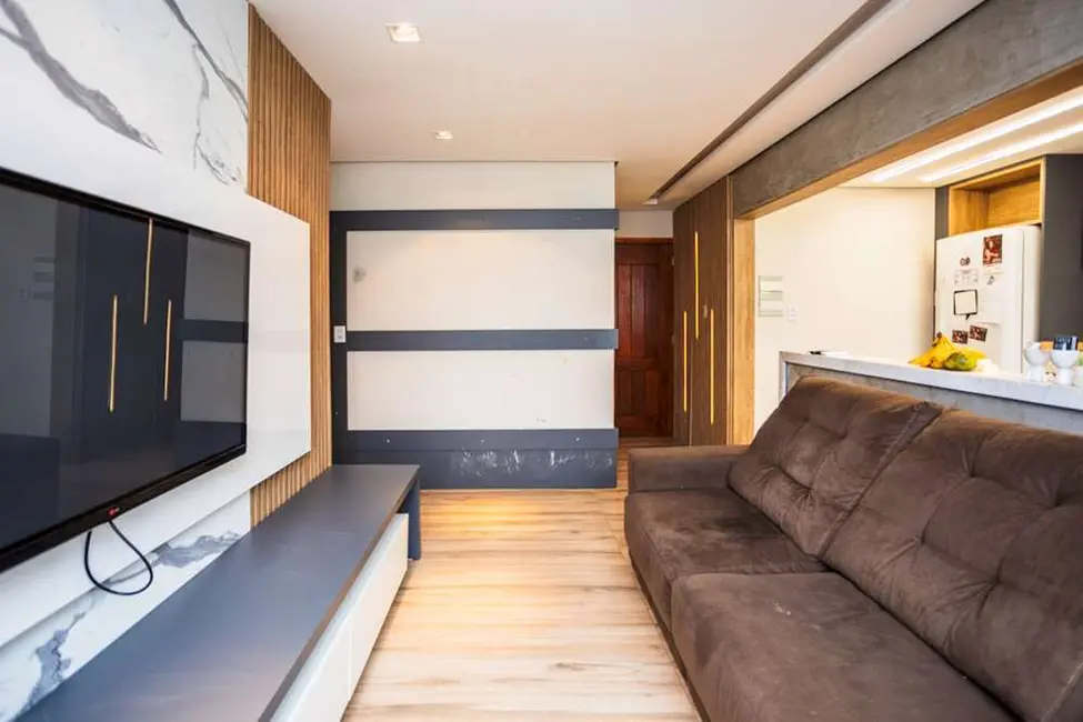 Foto 3 de Apartamento com 2 quartos à venda, 61m2 em São Sebastião, Porto Alegre - RS