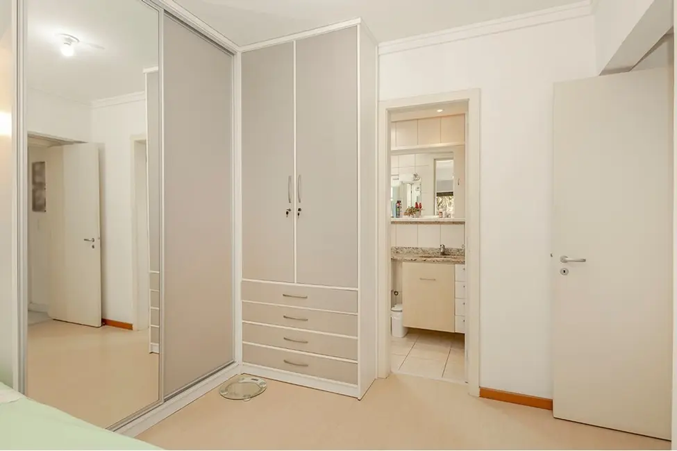 Foto 2 de Apartamento com 2 quartos à venda, 79m2 em Petrópolis, Porto Alegre - RS