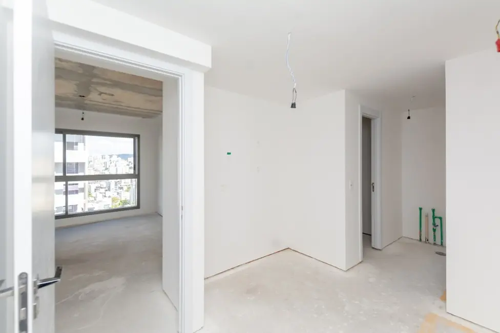 Apartamento com 3 quartos à venda, 116m2 em Rio Branco, Porto Alegre - RS - imagem 6 Foto 6 de Apartamento com 3 quartos à venda, 116m2 em Rio Branco, Porto Alegre - RS