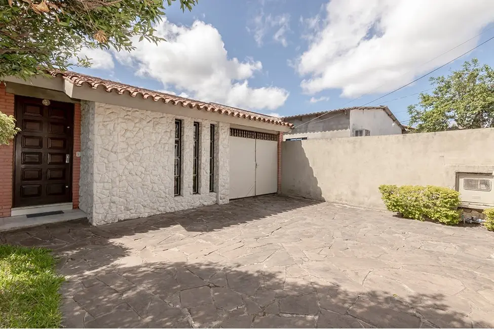 Foto 5 de Casa com 4 quartos à venda, 381m2 em Camaquã, Porto Alegre - RS