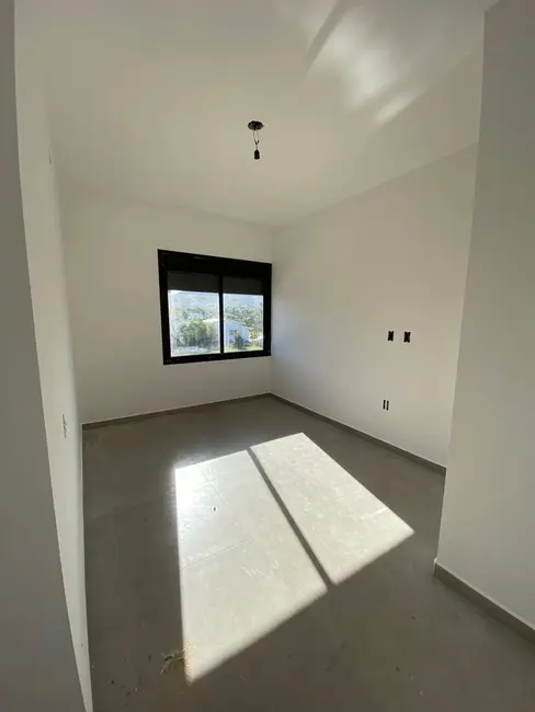 Foto 6 de Casa com 2 quartos à venda, 83m2 em Garopaba - SC