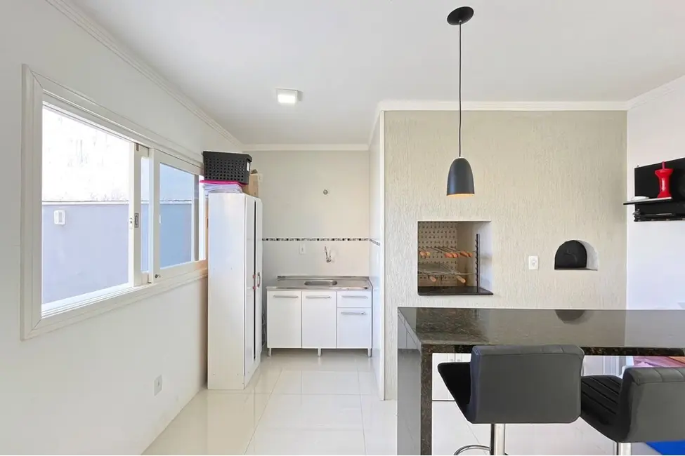 Foto 8 de Casa com 3 quartos à venda, 210m2 em Hípica, Porto Alegre - RS