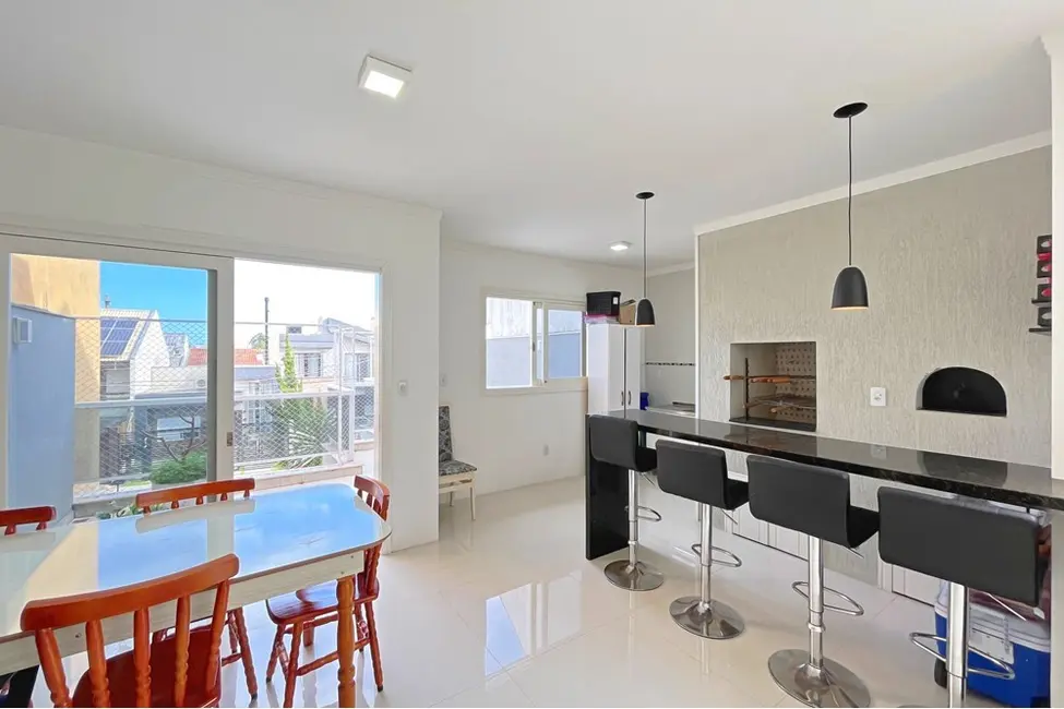 Foto 6 de Casa com 3 quartos à venda, 210m2 em Hípica, Porto Alegre - RS