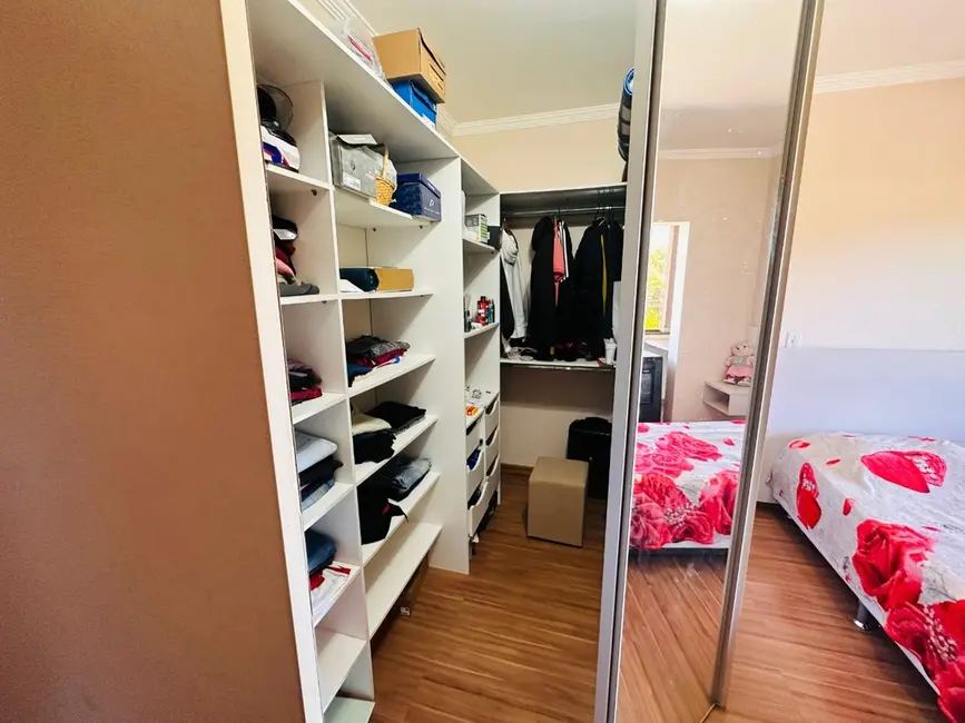 Foto 4 de Casa com 3 quartos à venda, 215m2 em Hípica, Porto Alegre - RS